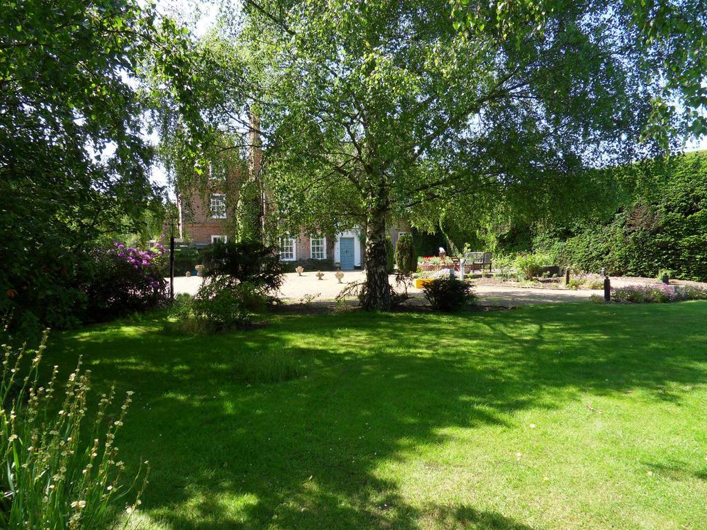 Mangreen Country House Swardeston エクステリア 写真